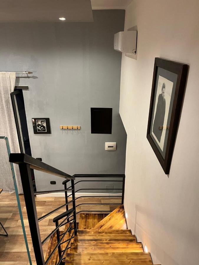 Dreaming Castel Sant'Elmo Apartment Naples Exterior photo