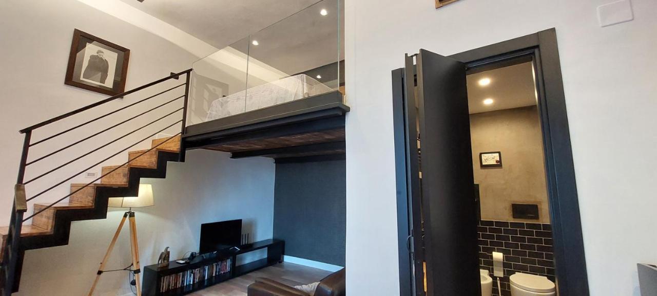 Dreaming Castel Sant'Elmo Apartment Naples Exterior photo